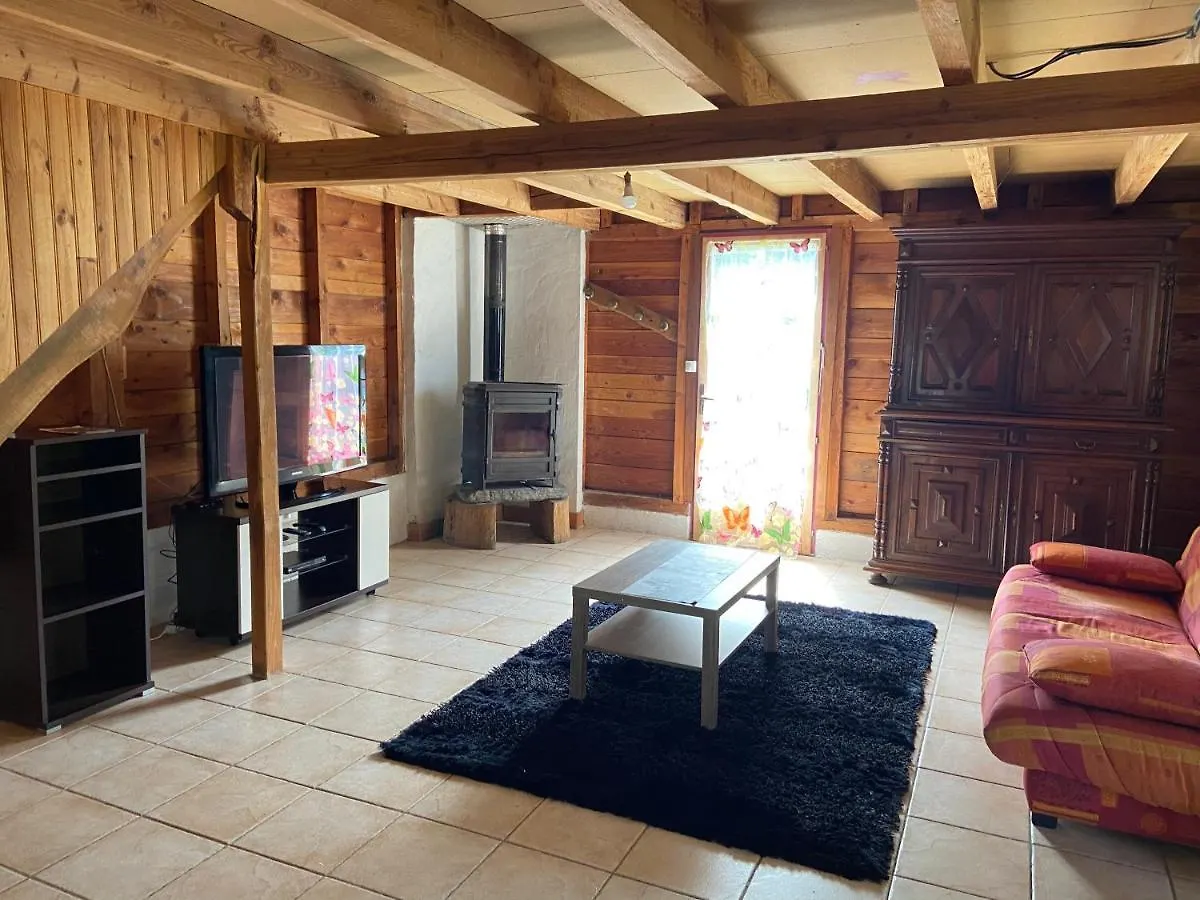 Chalet Au Pied Des Pyrenees. Villa Brassac  France
